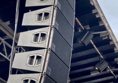 Stageline SL100 Line Array Max 680kg — Peak Audio stage hire